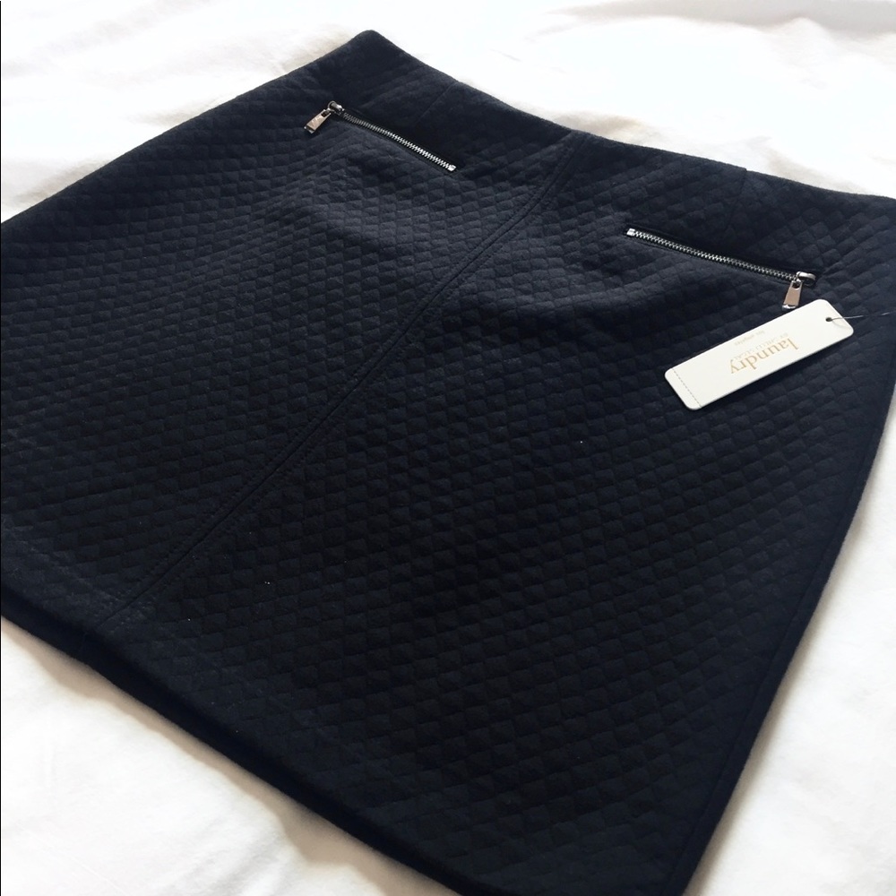 Laundry by Sherri segal Black quilted skirt NWT